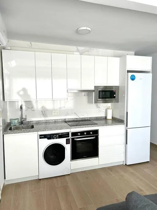 Beautiful & Shiny Apartment Malaga
