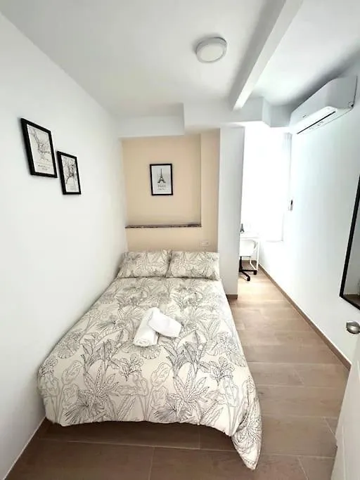 Beautiful & Shiny Apartment Malaga