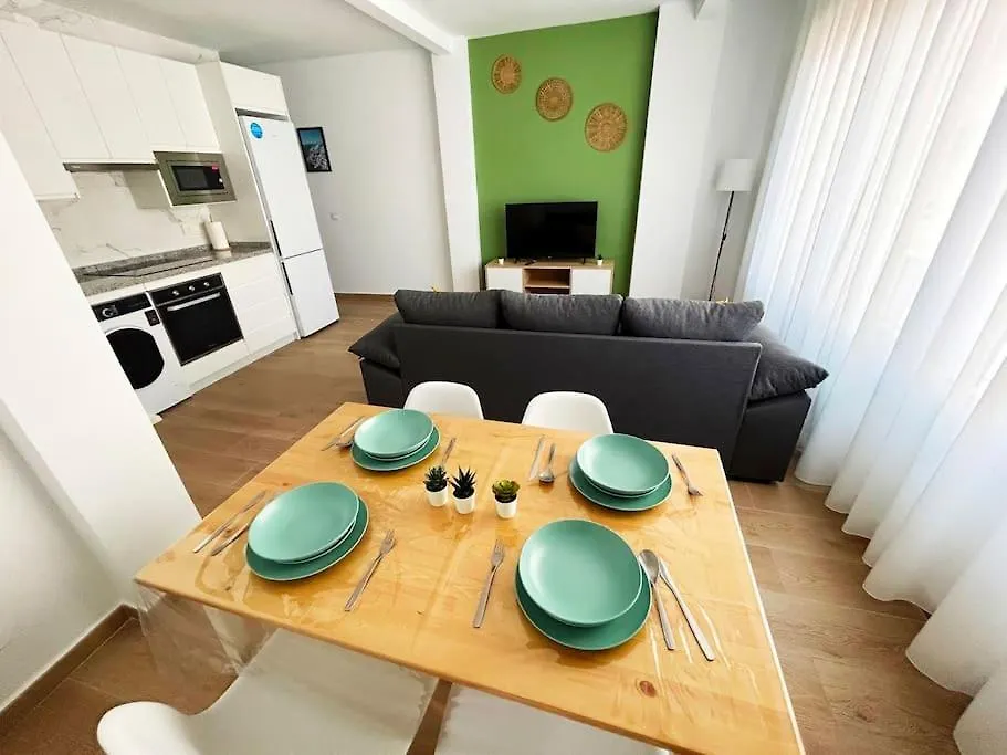 Beautiful & Shiny Apartment Malaga