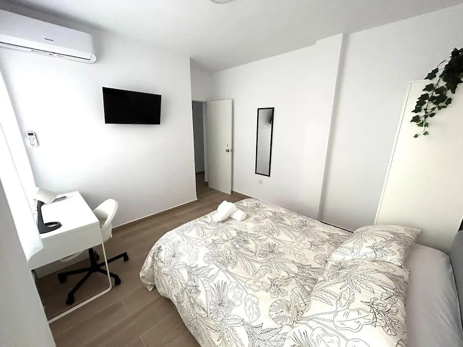 Beautiful & Shiny Apartment Malaga