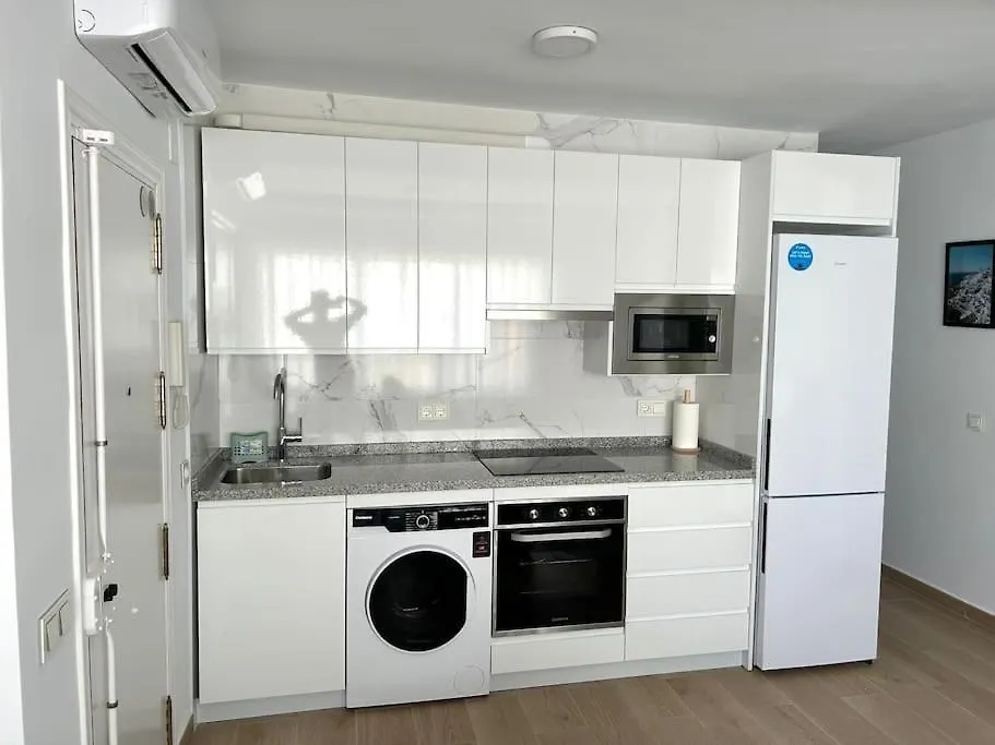 Beautiful & Shiny Apartment Malaga