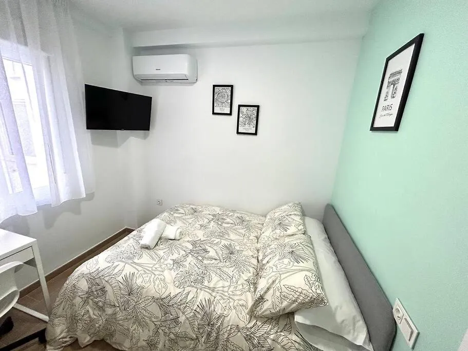 Beautiful & Shiny Apartment Malaga 0*,